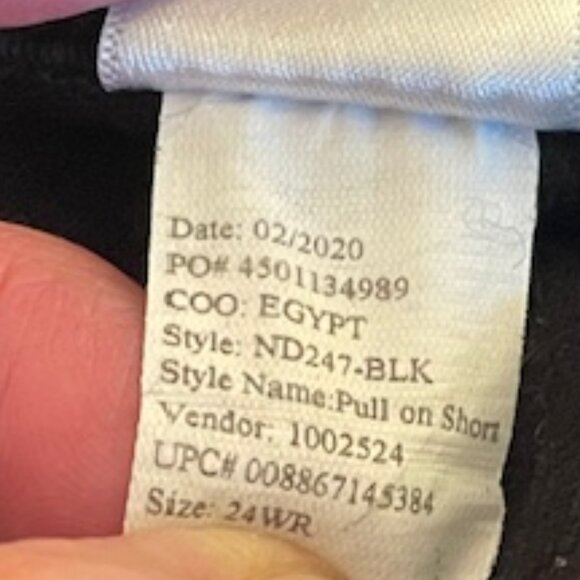 Women's New Directions Stretch Pull-On Black Jean Shorts 24WR - Picture 4 of 5